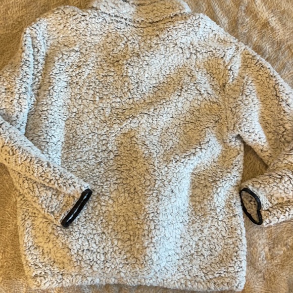 VS Pink Pullover Gray Sherpa Jacket - Picture 4 of 8